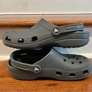 Gray CROCS - M7/W9